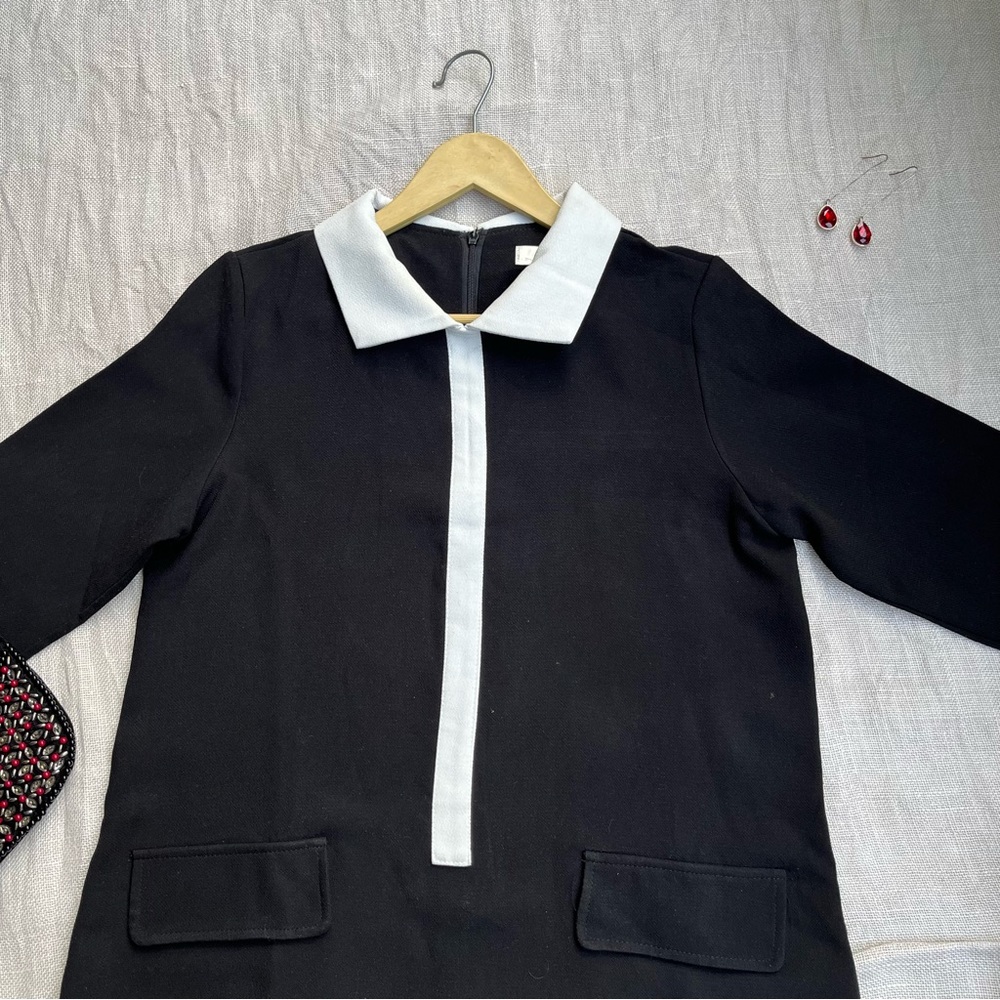 SOLD ❌ Black Straight Dress with contrast collar - Picture 3 of 8